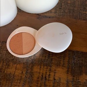 Lilah B bronzer